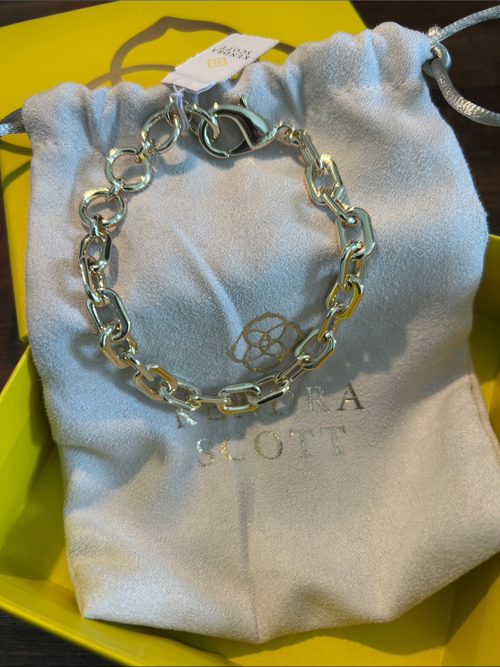 Kendra Scott NWT Korinne Polished Gold Link Bracelet - Picture 5 of 5